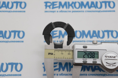 Стопор зеркала Mercedes Benz левый 772561