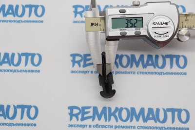 Фиксатор замка багажника Fiat Doblo 770892 Фиксатор замка багажника Fiat Doblo 770892