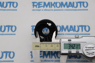 Ролик стеклоподъёмника (катушка стеклоподъемника) 771570