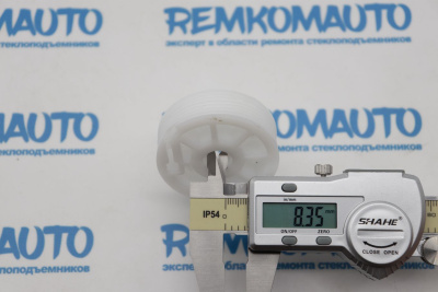 Ролик стеклоподъёмника (катушка стеклоподъемника) 771111