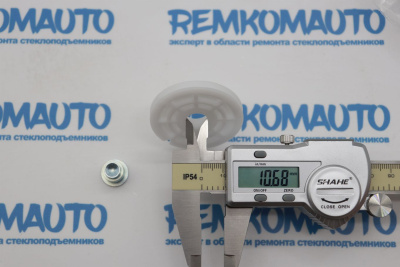 Обводной ролик стеклоподъёмника с клепкой 771331