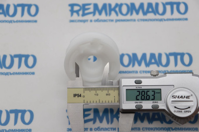 Ролик стеклоподъёмника (катушка стеклоподъемника) 770956