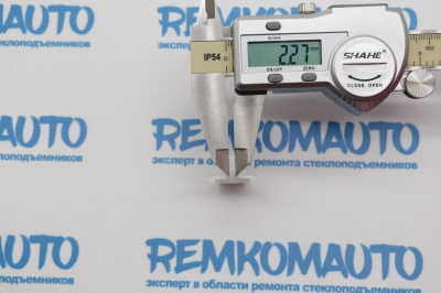 Фиксатор стекла стеклоподъёмника 770538