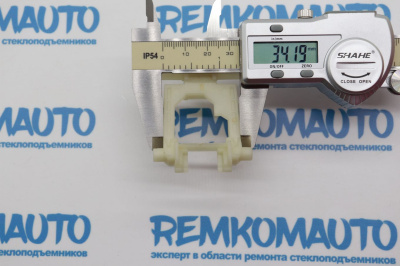 Фиксатор замка двери Volkswagen Caddy/Polo 4/Polo 5/Transporter T5/T6 772278 Фиксатор замка двери Volkswagen Caddy/Polo 4/Polo 5/Transporter T5/T6 772278