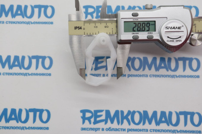 Фиксатор замка двери Mercedes Benz 771781