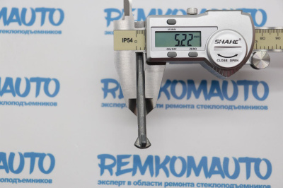 Шток личинки замка двери BMW 7-series E66 (перед. лев./прав.) 771473