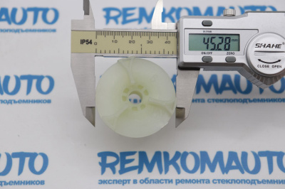 Шестерня привода электромотора стеклоподъёмника 772463