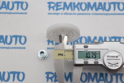 Обводной ролик стеклоподъёмника с клепкой 770879