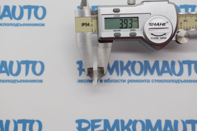 Фиксатор стекла стеклоподъёмника 771348