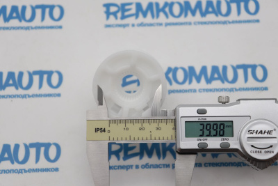 Ролик стеклоподъёмника (катушка стеклоподъемника) 770986