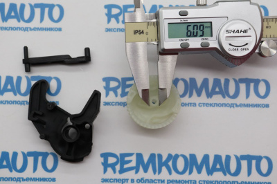 Ремкомплект личинки замка двери BMW (перед. лев.) 772365