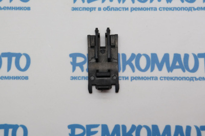 Фиксатор ручки двери Renault Master 3/Opel Movano 770555