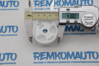 Ролик стеклоподъёмника (катушка стеклоподъемника) 771175