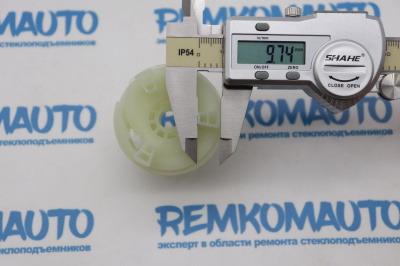 Ролик стеклоподъёмника (катушка стеклоподъемника) 770927