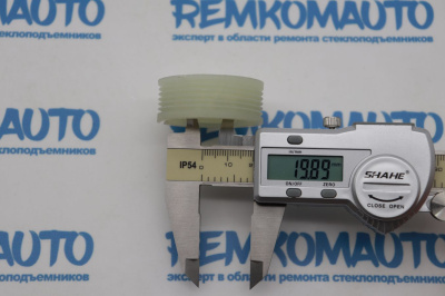 Ролик стеклоподъёмника (катушка стеклоподъемника) 771193
