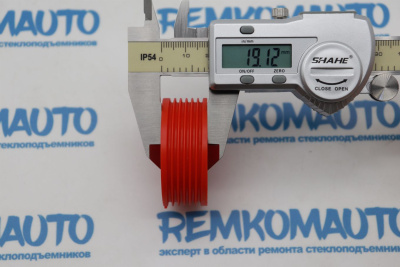 Ролик стеклоподъёмника (катушка стеклоподъемника) 771849