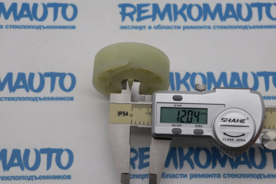 Ролик стеклоподъёмника (катушка стеклоподъемника) 771250