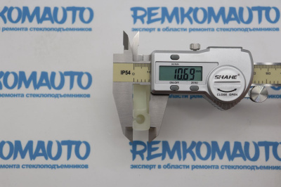 Держатель обводного ролика стеклоподъёмника 770837