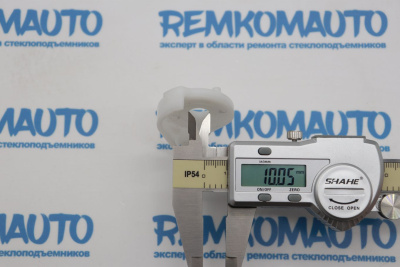 Держатель обводного ролика стеклоподъёмника 771148