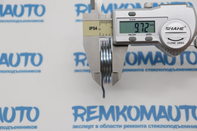 Пружина ролика правой раздвижной двери Volkswagen Transporter T5/T6 771668