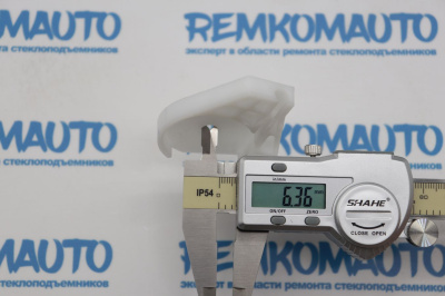 Держатель обводного ролика стеклоподъёмника 770908