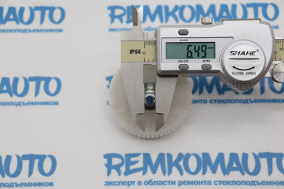 Шестерня люка крыши Peugeot 206/Renault Clio 2/Renault Megane Scenic 772267