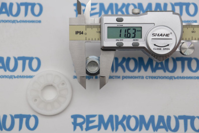 Обводной ролик стеклоподъёмника с клепкой 771333