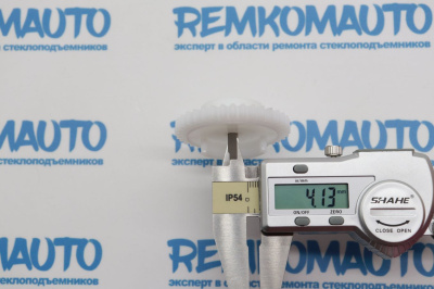 Шестерня замка сдвижной боковой двери Ford Connect 772280