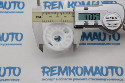 Ролик стеклоподъёмника (катушка стеклоподъемника) 770591