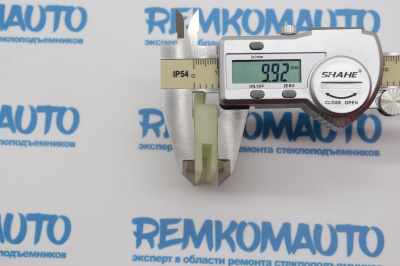 Фиксатор стекла стеклоподъёмника 771167