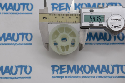 Ролик стеклоподъемника (катушка стеклоподъемника) 771697