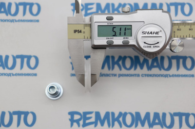 Обводной ролик стеклоподъёмника с клепкой 772492