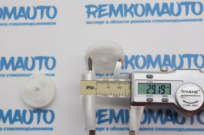 Комплект шестерен замка двери BMW (2 шт.) (перед. лев.) 771513