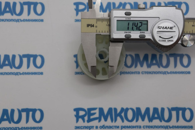 Ролик стеклоподъёмника (катушка стеклоподъемника) 776054