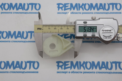 Держатель обводного ролика стеклоподъёмника 770837