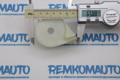 Держатель обводного ролика стеклоподъёмника 770606