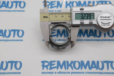 Стопор зеркала Mercedes Benz левый 772561