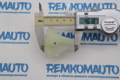 Угловой фиксатор троса стеклоподъемника 771623