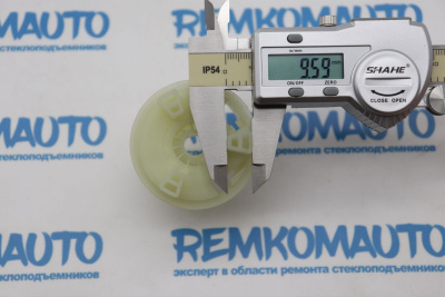 Ролик стеклоподъемника (катушка стеклоподъемника) 772408