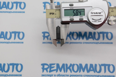 Фиксатор стекла стеклоподъёмника 770651