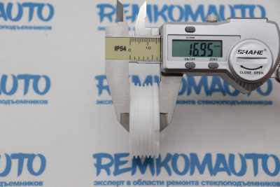 Ролик стеклоподъёмника (катушка стеклоподъемника) 770819