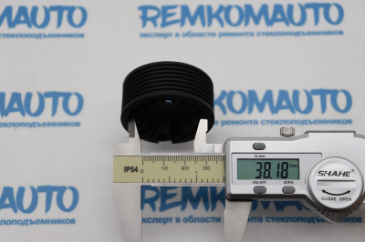 Ролик стеклоподъёмника (катушка стеклоподъемника) 771996