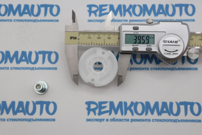 Обводной ролик стеклоподъёмника с клепкой 772495