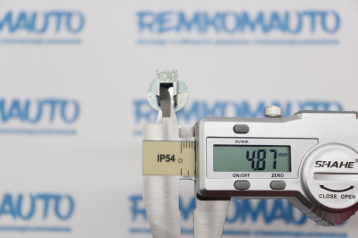 Шток личинки замка двери Peugeot Partner/Citroen Berlingo 771027