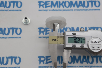 Обводной ролик стеклоподъёмника с клепкой 770999