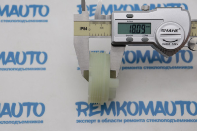 Ролик стеклоподъёмника (катушка стеклоподъемника) 771028