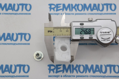 Обводной ролик стеклоподъёмника с клепкой 770598