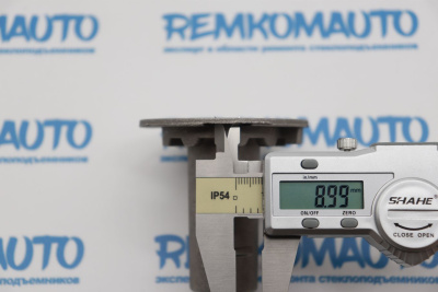 Кронштейн бокового зеркала двери Volkswagen Transporter T5/T6 770185