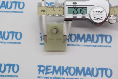 Фиксатор стекла стеклоподъёмника 771339