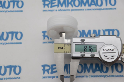 Ролик стеклоподъёмника (катушка стеклоподъемника) 771175